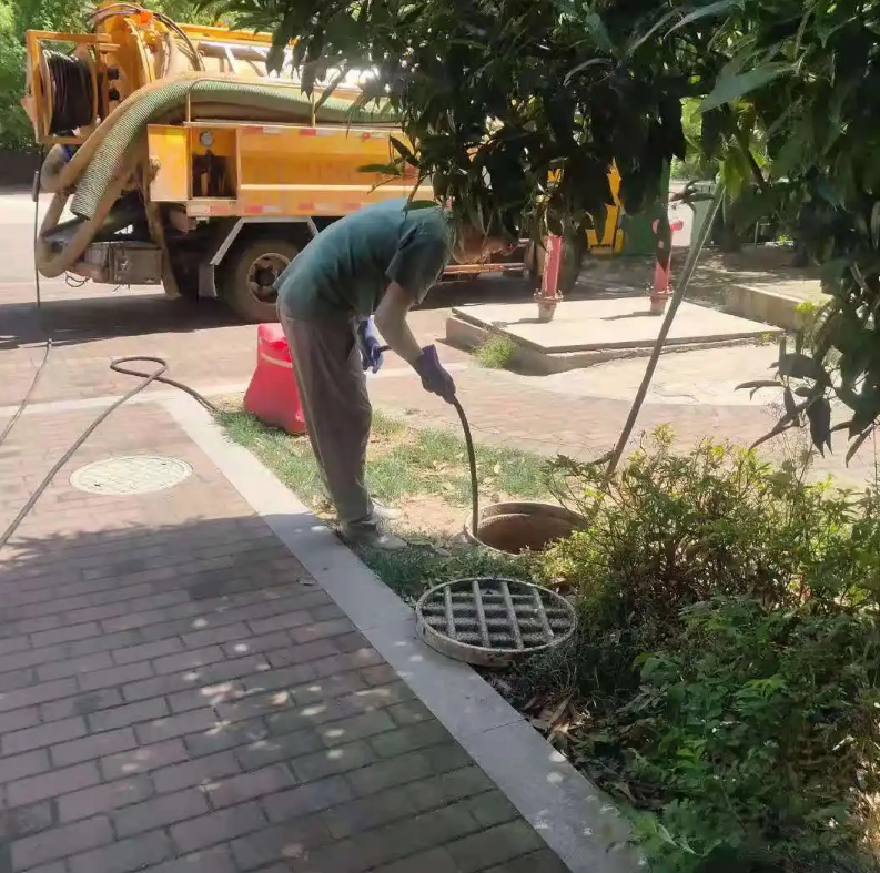 隆尧市政排污管道清淤疏通——专业团队，让您全程省心！